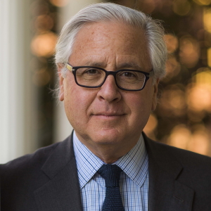 Portrait of Howard Fineman