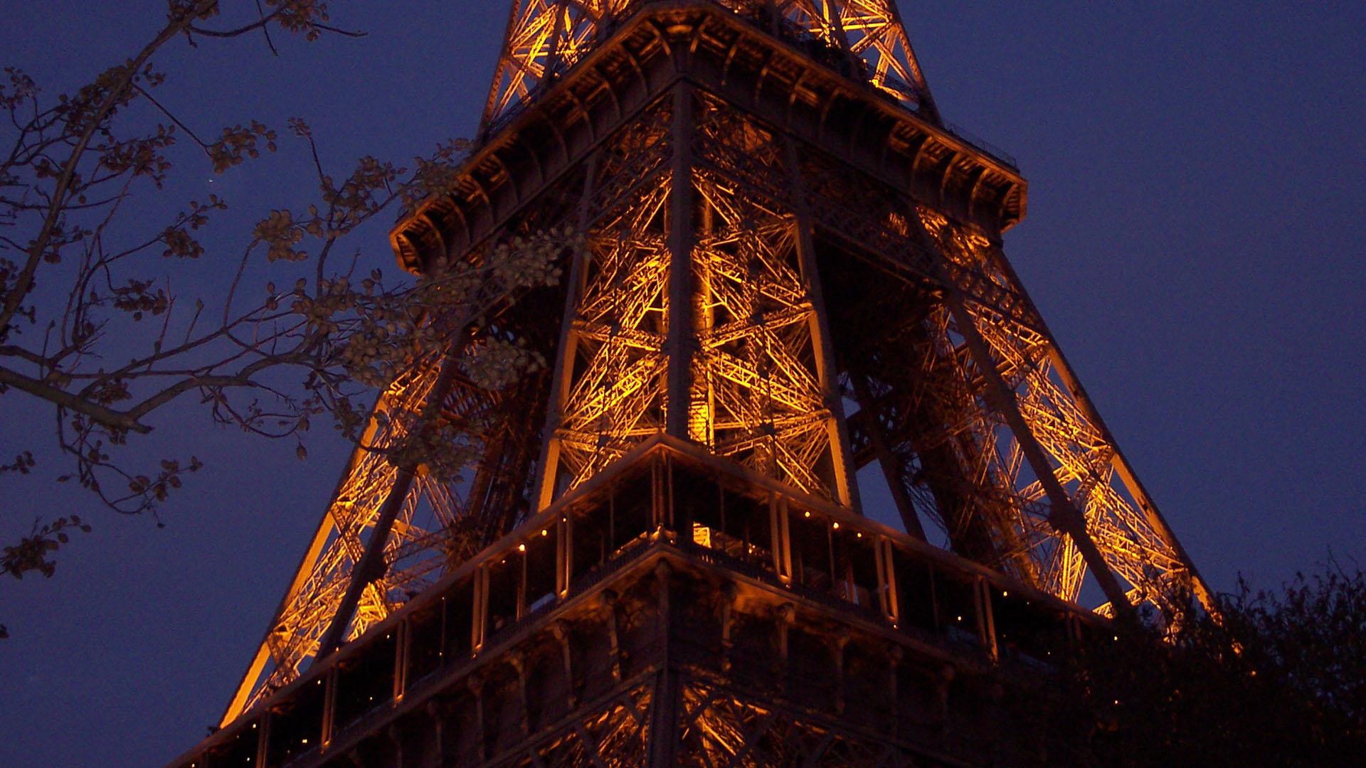 The Eiffel Tower lit up at night