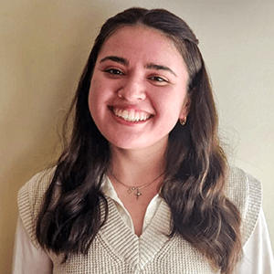 Paige Avila headshot